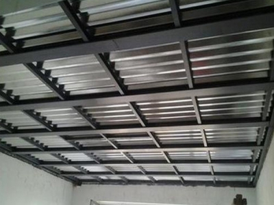 怎样选择济南钢结构隔层工程层面基础材料